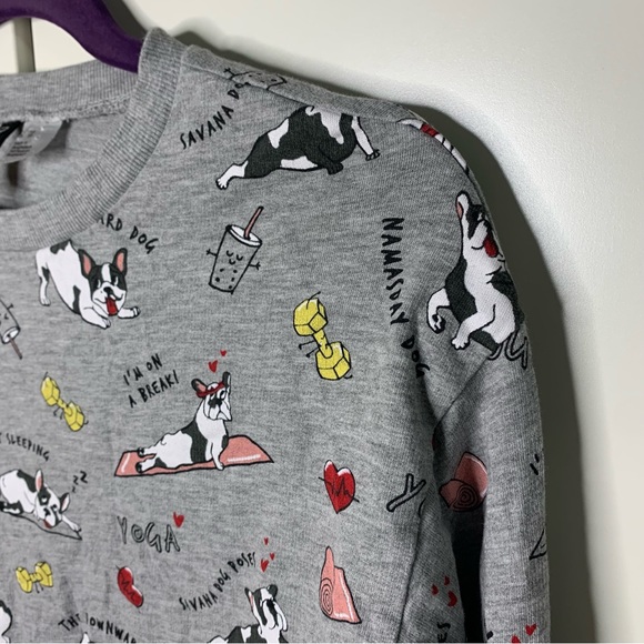 H&M Divided Dog Graphics Sweatshirt - Picture 3 of 14